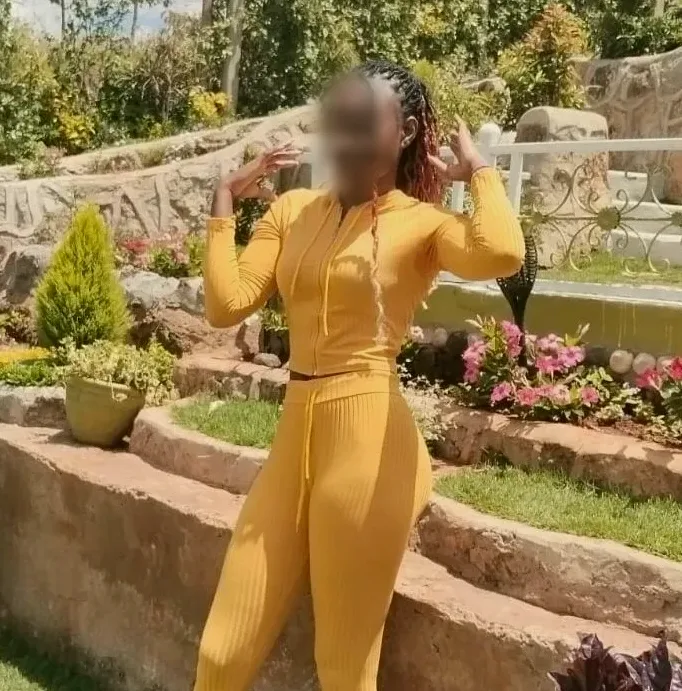 Denise, 26