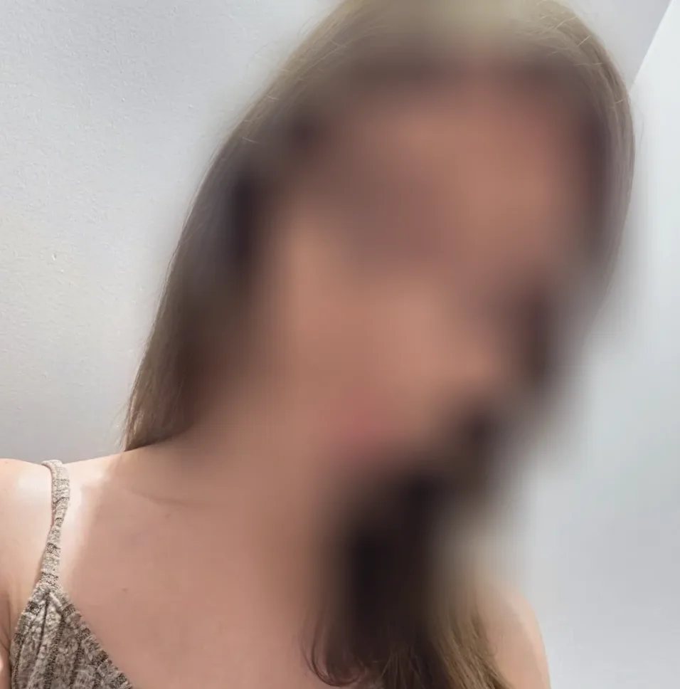Elisa, 27